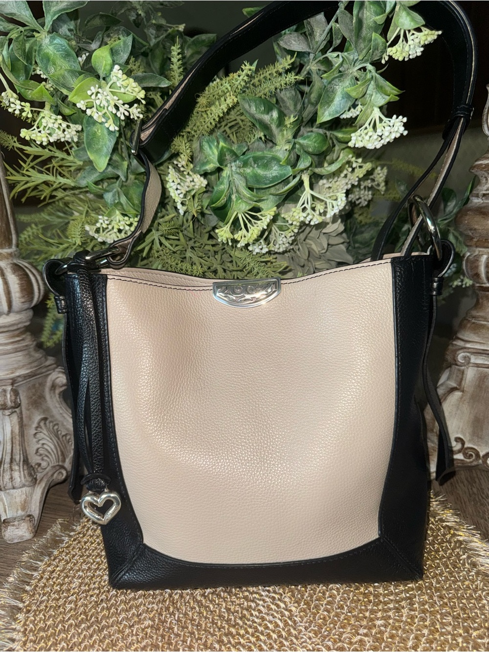 Brighton Classic Two-Tone Leather w/ Adjustable Strap & Original Hang Tag in EUC